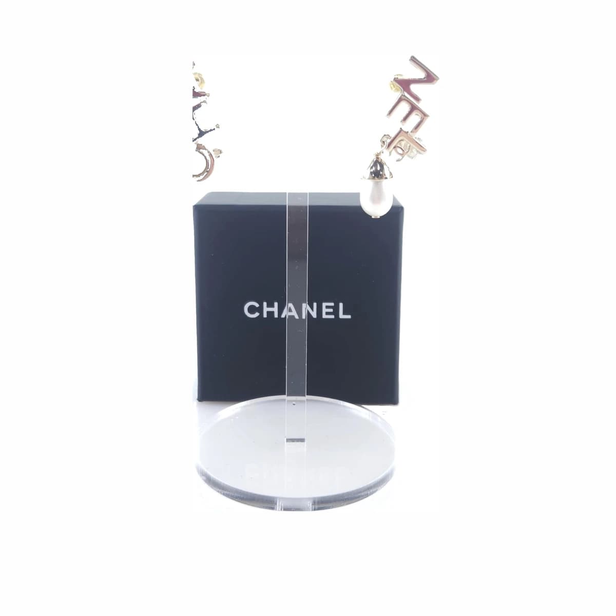 CHANEL 샤넬 레터링 로고 이어링 귀걸이