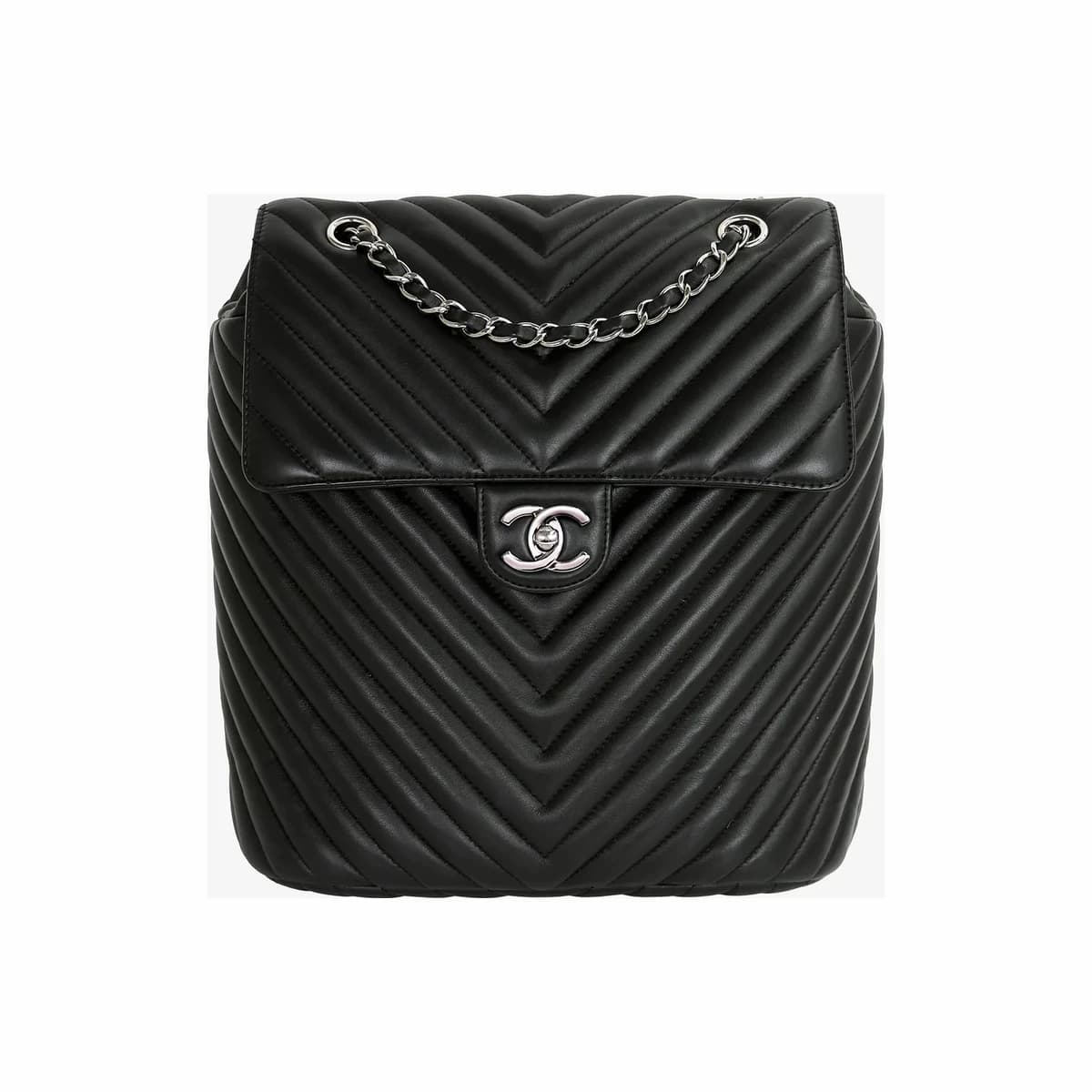 CHANEL 샤넬 쉐브론 어반 스피릿 백팩 블랙 은장