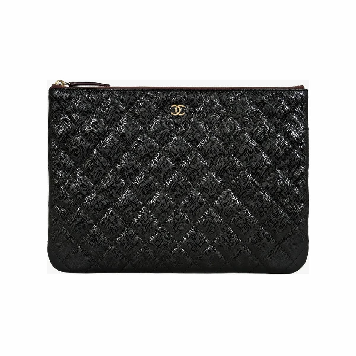 CHANEL 샤넬 클래식 캐비어 클러치 뉴미듐 블랙 금장