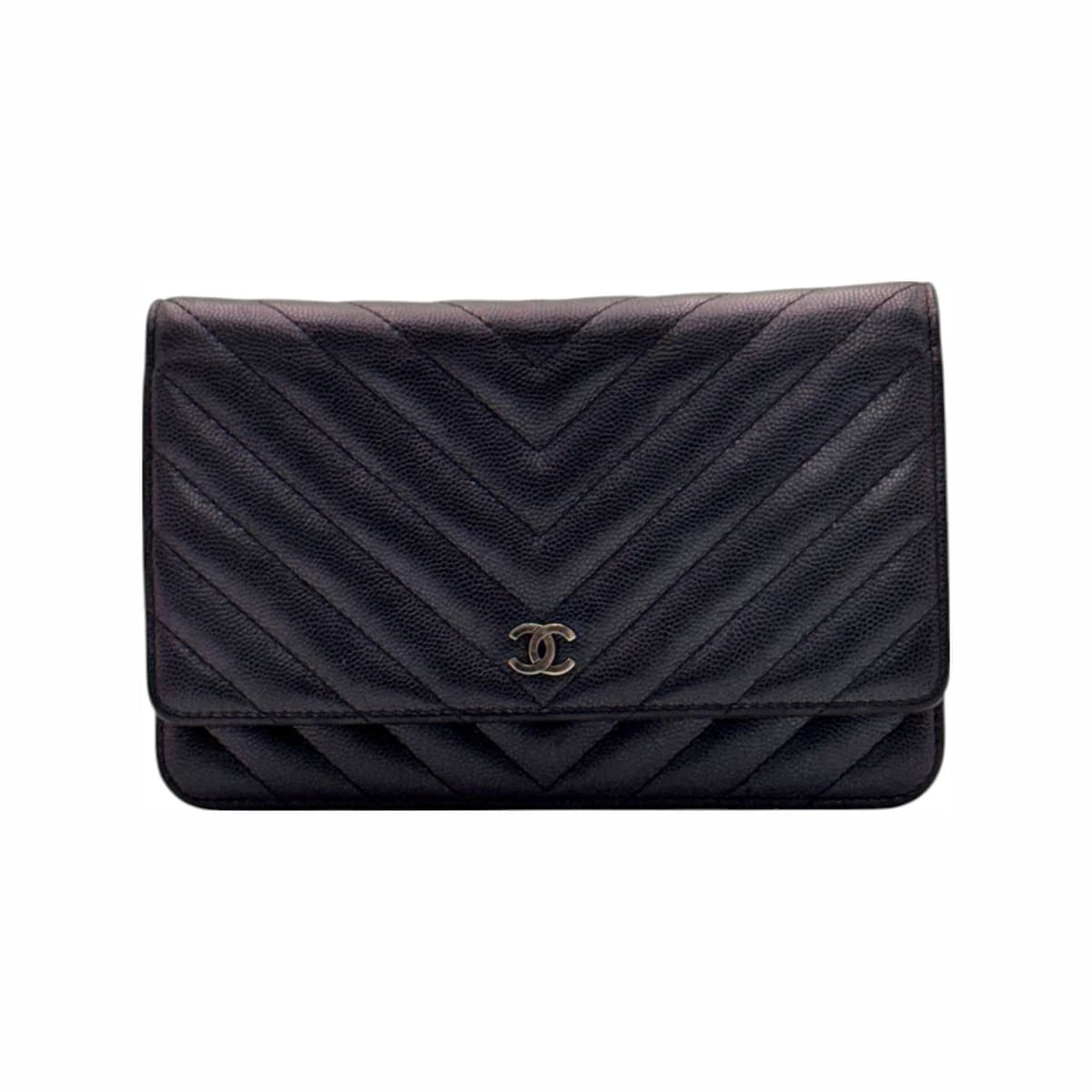 CHANEL 샤넬 메탈릭 캐비어 쉐브론 실버 CC로고 플랩 체인 월릿 크로스백 24번대 블랙